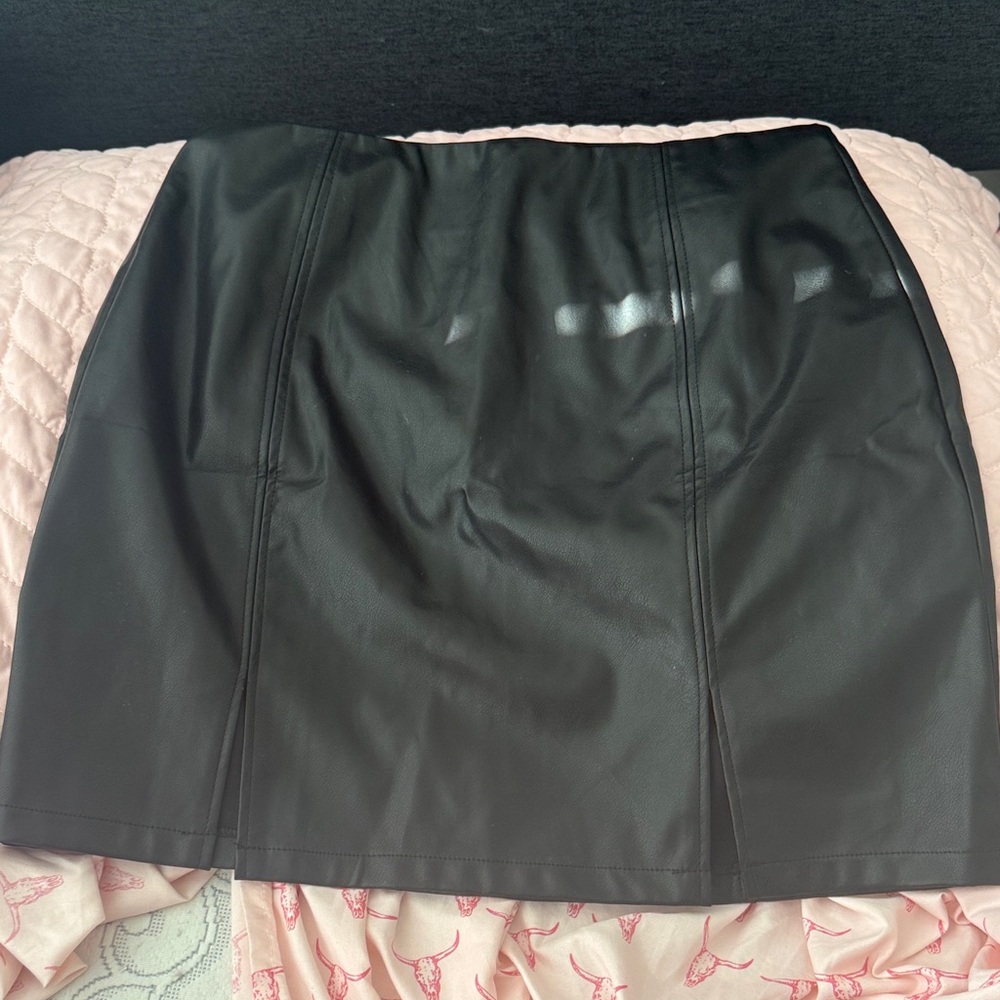 Sleek Black Mini Skirt